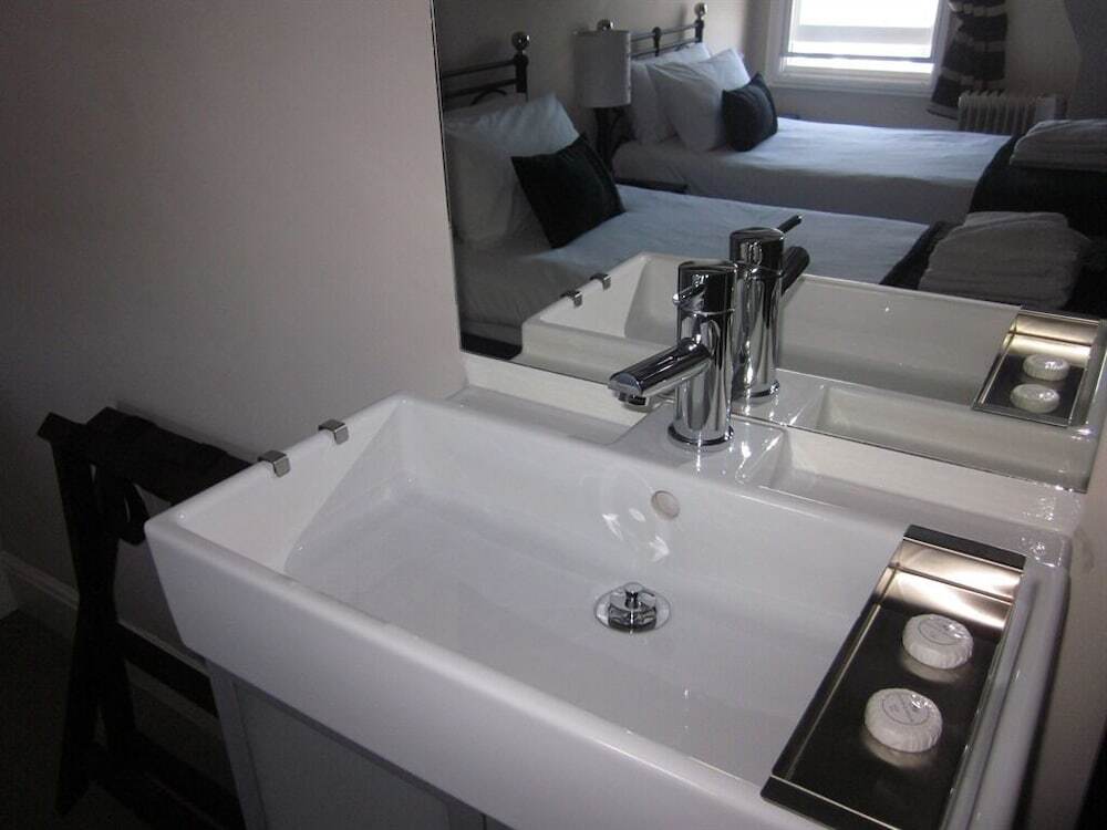 Image 9