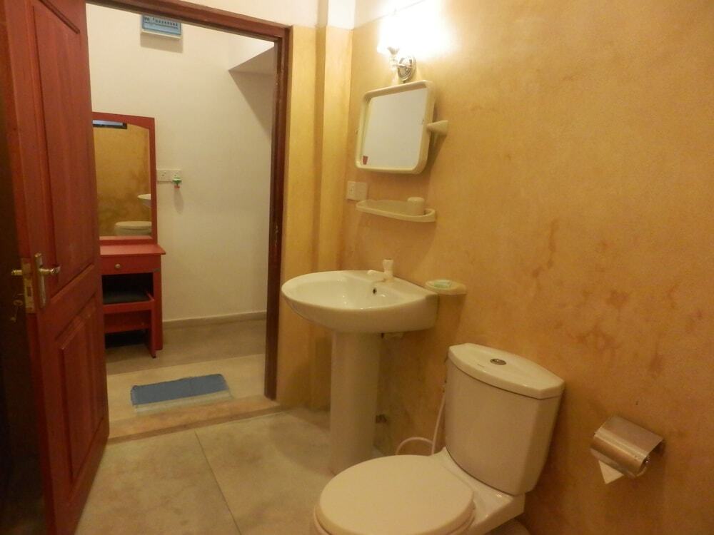 Lanka Beach Hotel