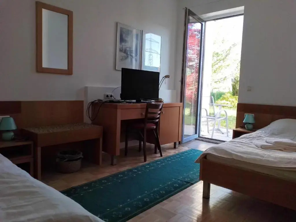 Standard Double room twin beds