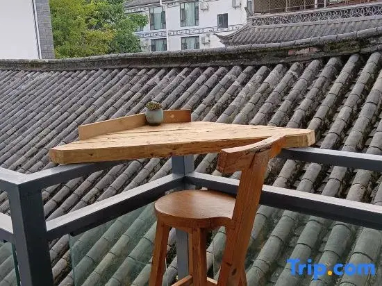 Balcony & Terrace
