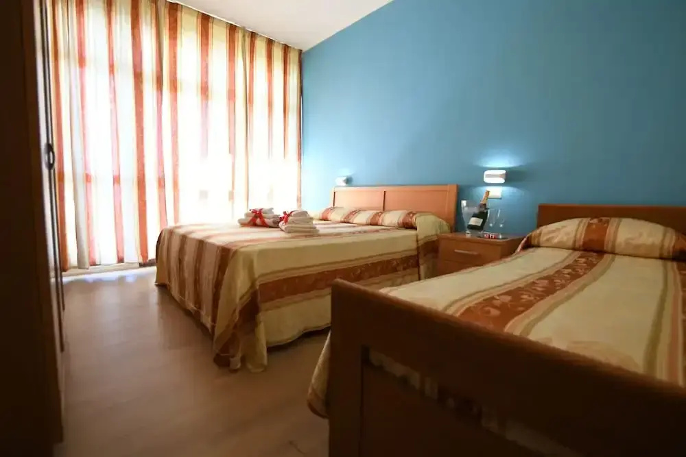 Economy room