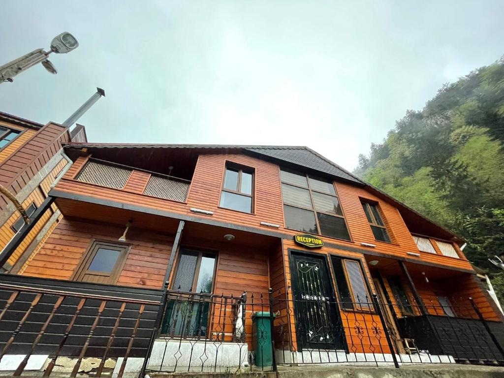 Uzungol Family Rooms Num001