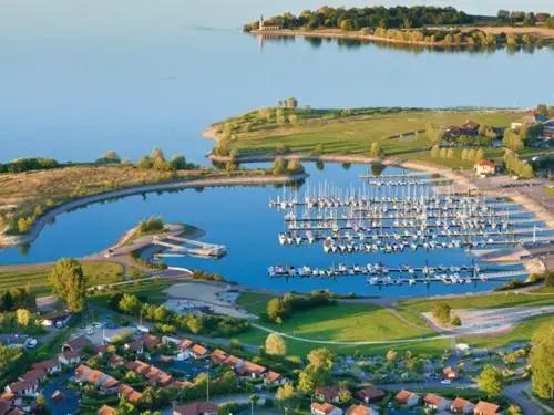 Beach & Waterfront