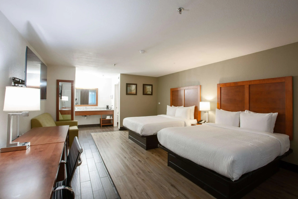 Standard Quadruple room