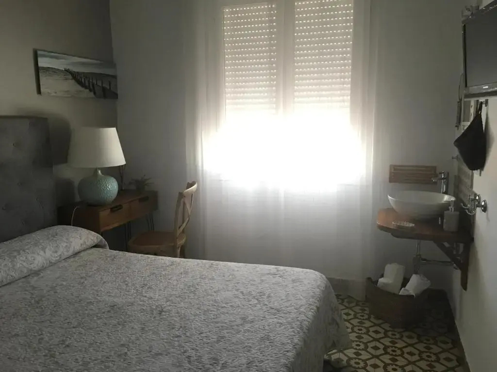 Standard Double room with sea view (full double bed)