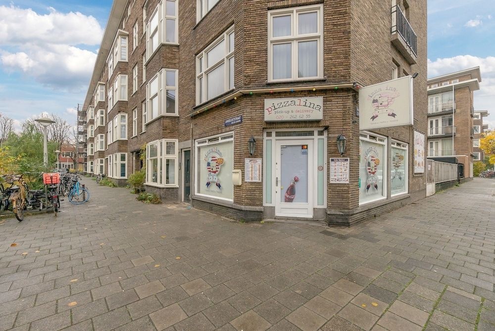 Bos en Lommer Apartments