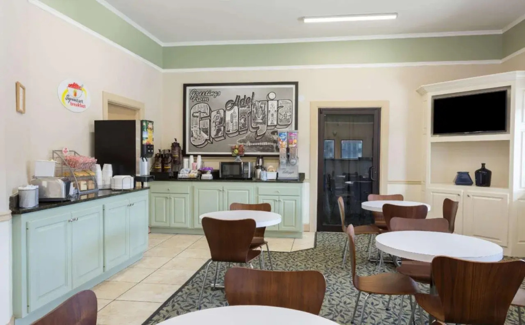 Hotel photo 12