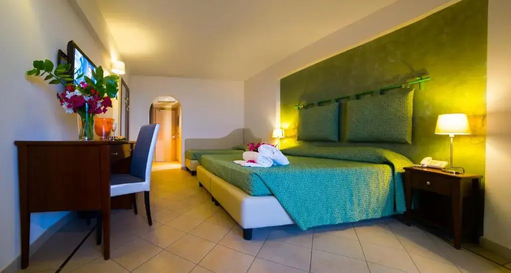 Superior Double room (full double bed)