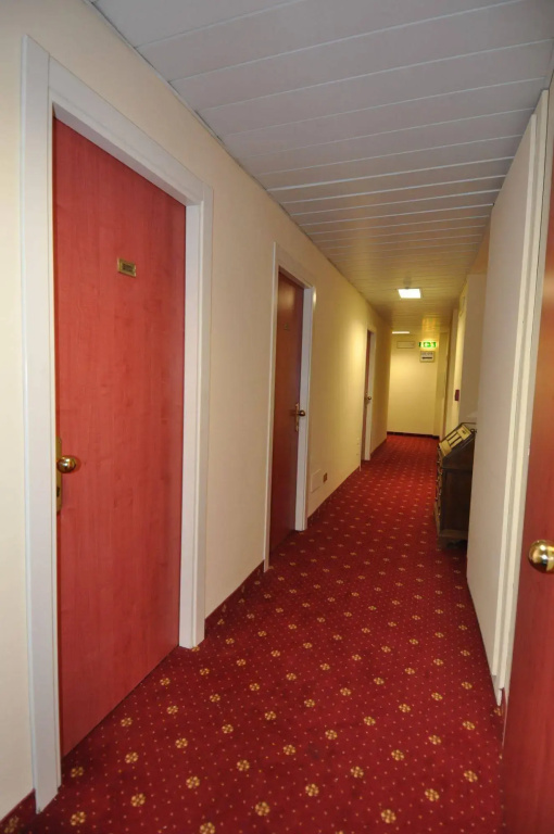 Cavour 30TRE - Hotel Moderno - Général