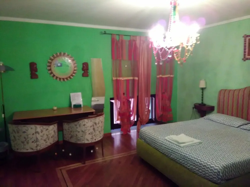Standard Double room (full double bed)