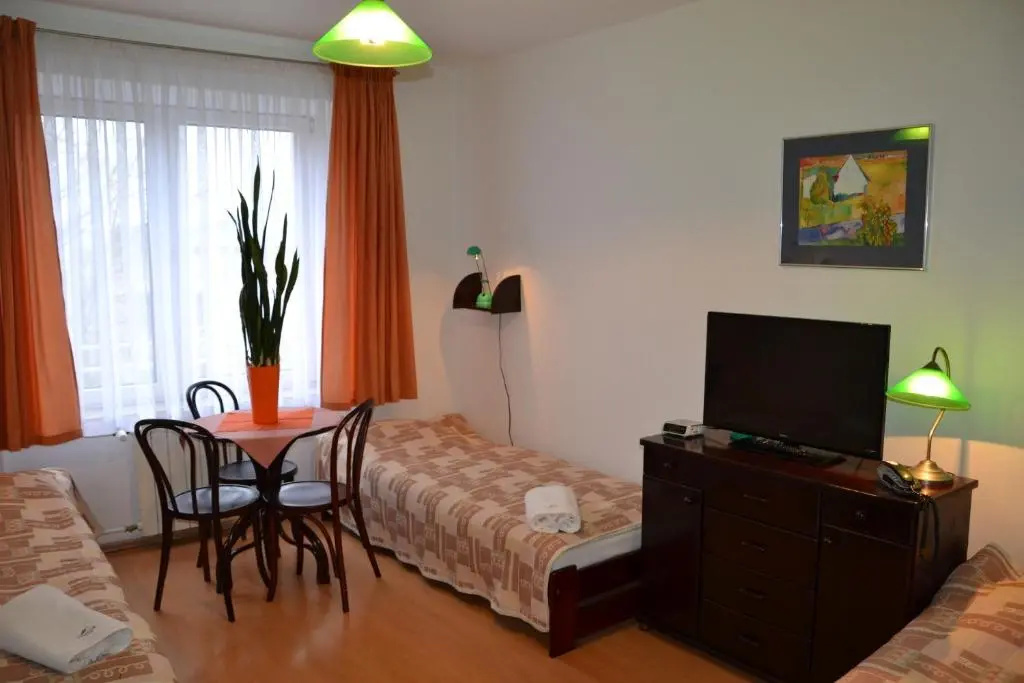 Hotel Monttis - Chambres