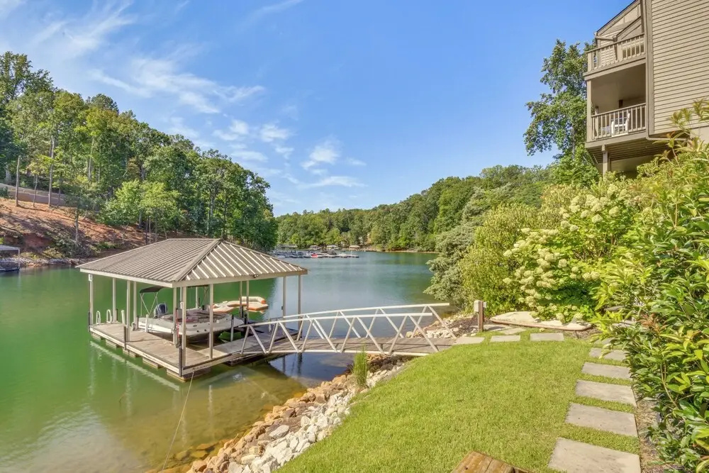 Lakefront Fun Near Clemson! Retreat w/ Pool Access