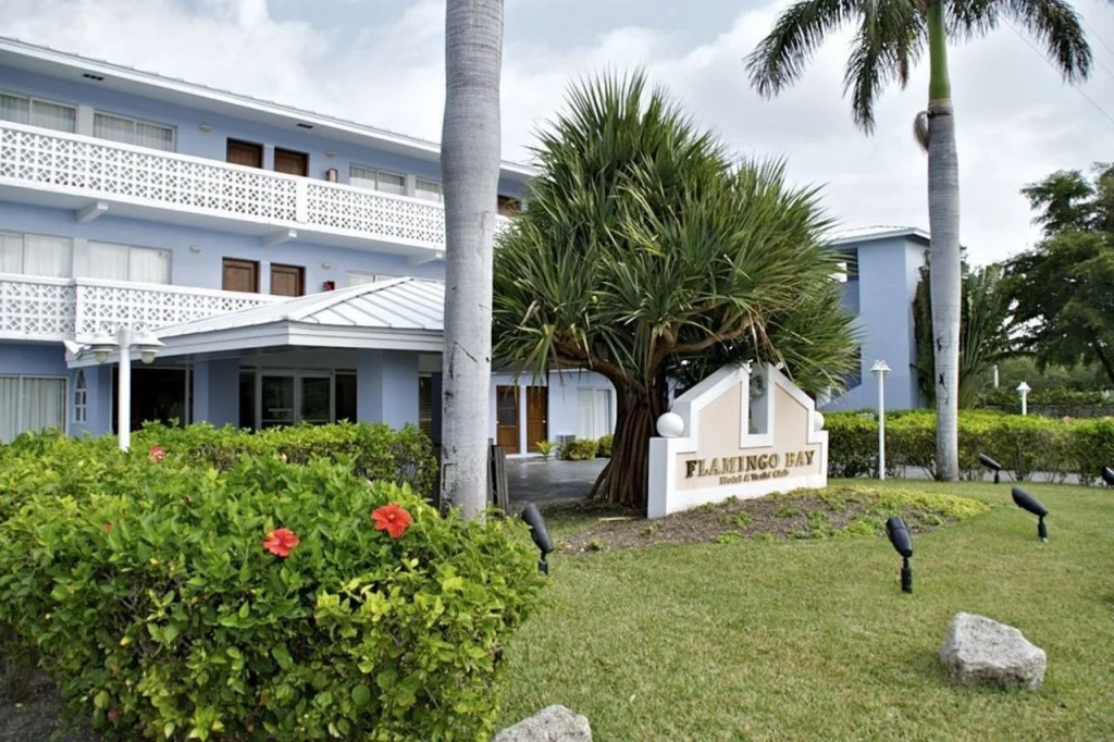 Flamingo Bay Hotel & Marina at Taino Beach