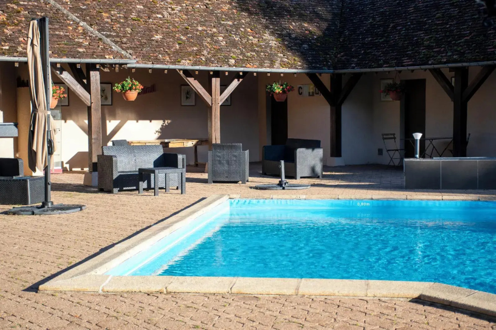 Le relais fleuri, Hôtel et restaurant Logis - Avallon - Général