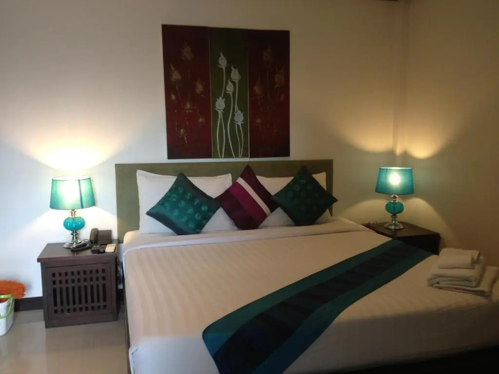 Superior Double room (full double bed)