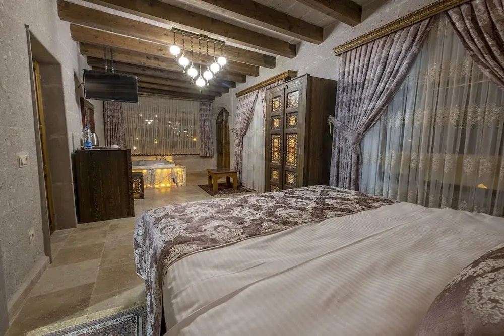 Royal room