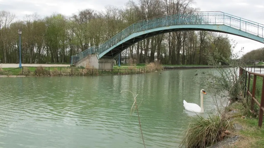 Voir la photo 3 — Les Collinades de Chalons
