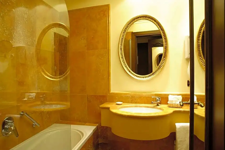 Deluxe Double room (twin beds)
