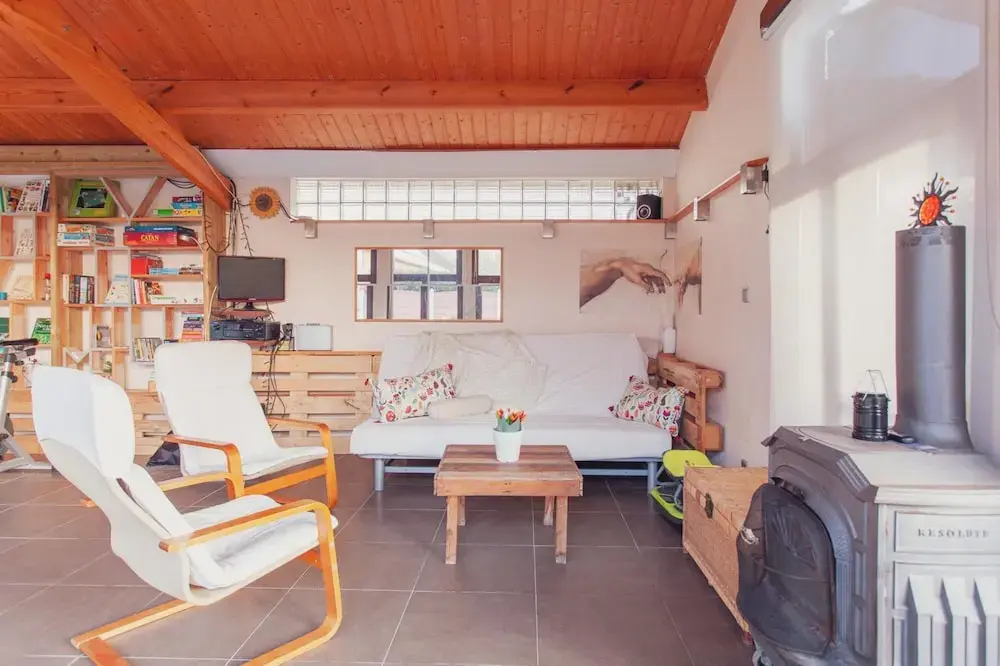 Authentic House With Playroom and Infrared Sauna - фото 13