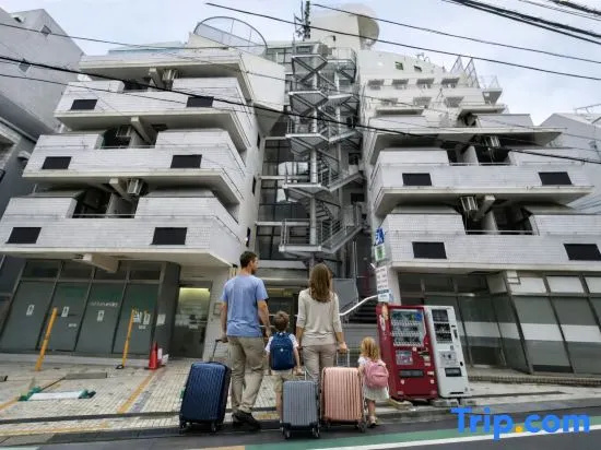 Nishishinjuku Hana Apartment