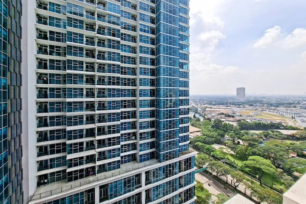 Wooden Touch 1Br At Brooklyn Alam Sutera Apartment