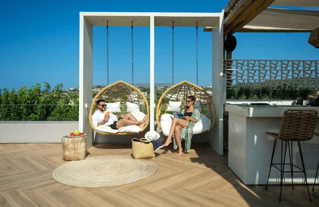 Balcony & Terrace
