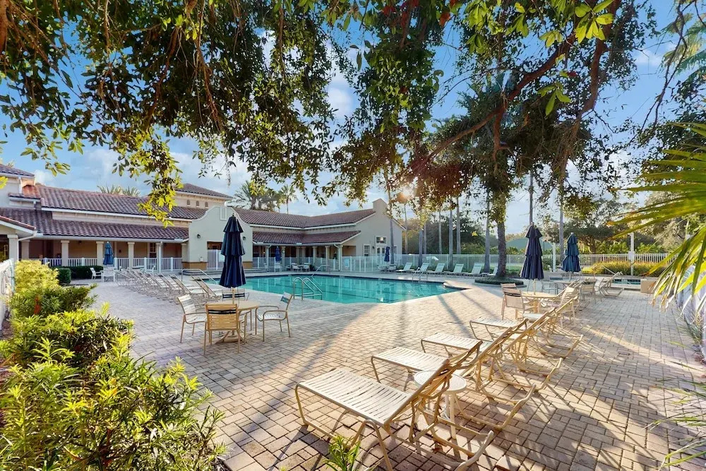 Immaculate Townhome in Upscale Community w/ Pool & Balcony - Near Beach