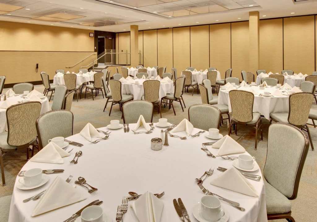 Crowne Plaza Lombard Downers Grove by IHG - Général