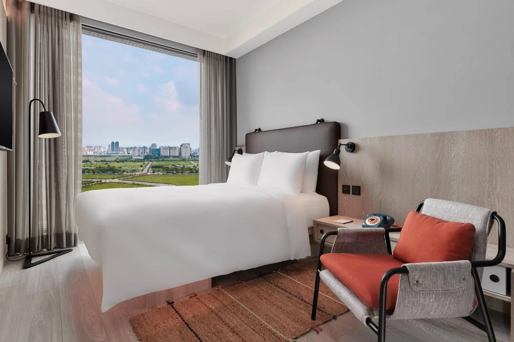 Отель Moxy Taichung в Тайчжун