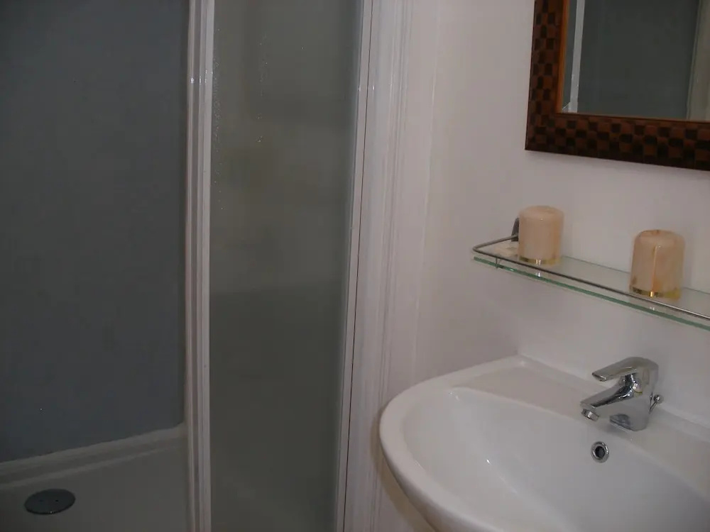 Comfort Double room (full double bed)