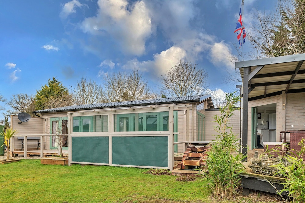 Lodge in Shropshire With Private Hot Tub