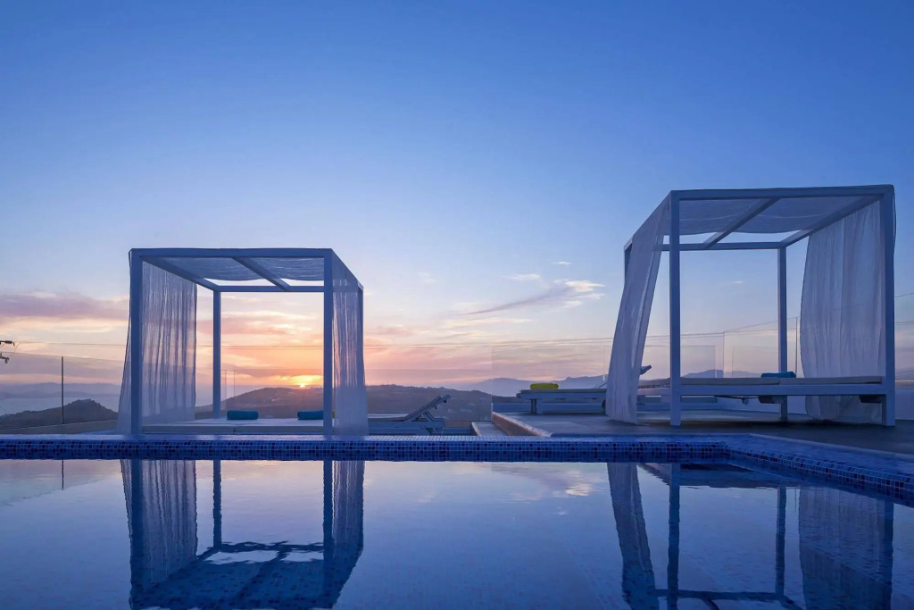 Colours of Mykonos