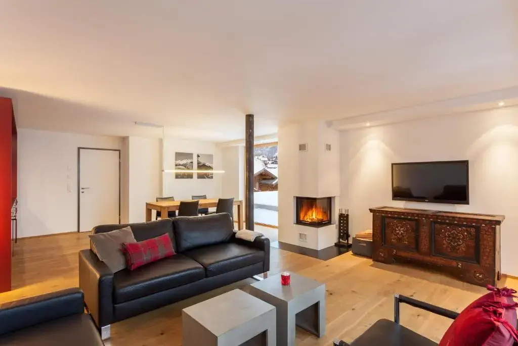 Deluxe Apartment