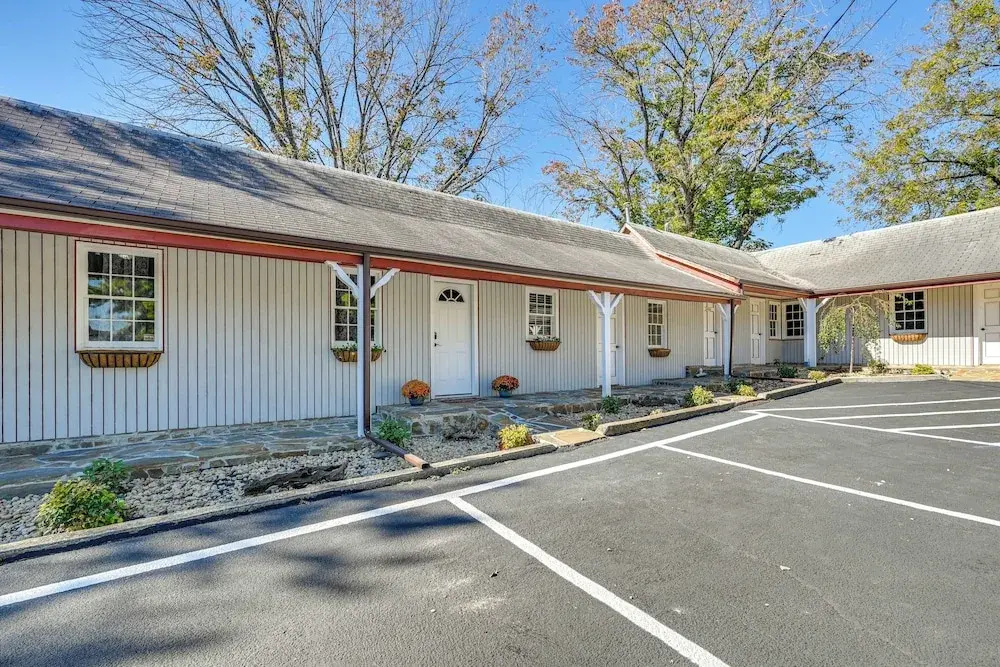 7 Mi to Mammoth Cave Natl Park: Cozy Apartment!