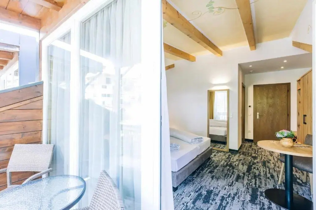 Comfort room