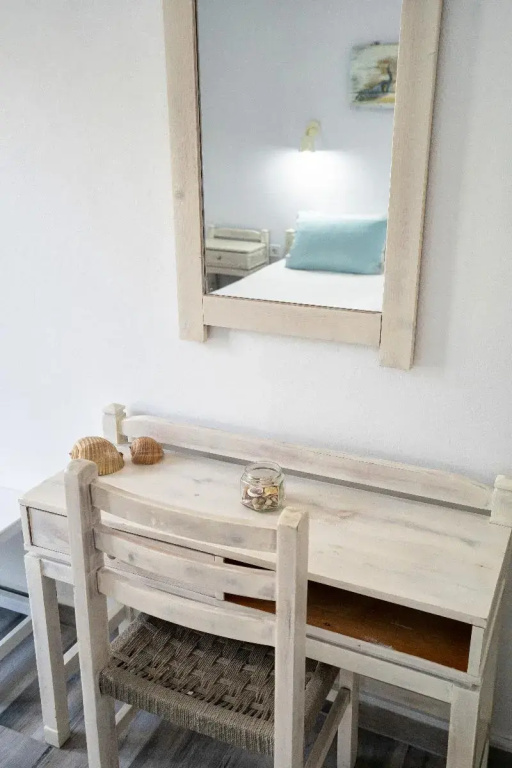 Standard Double room with city view (full double bed)