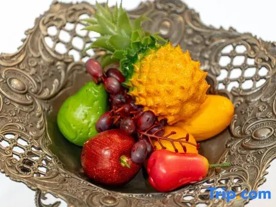 Food & Beverage