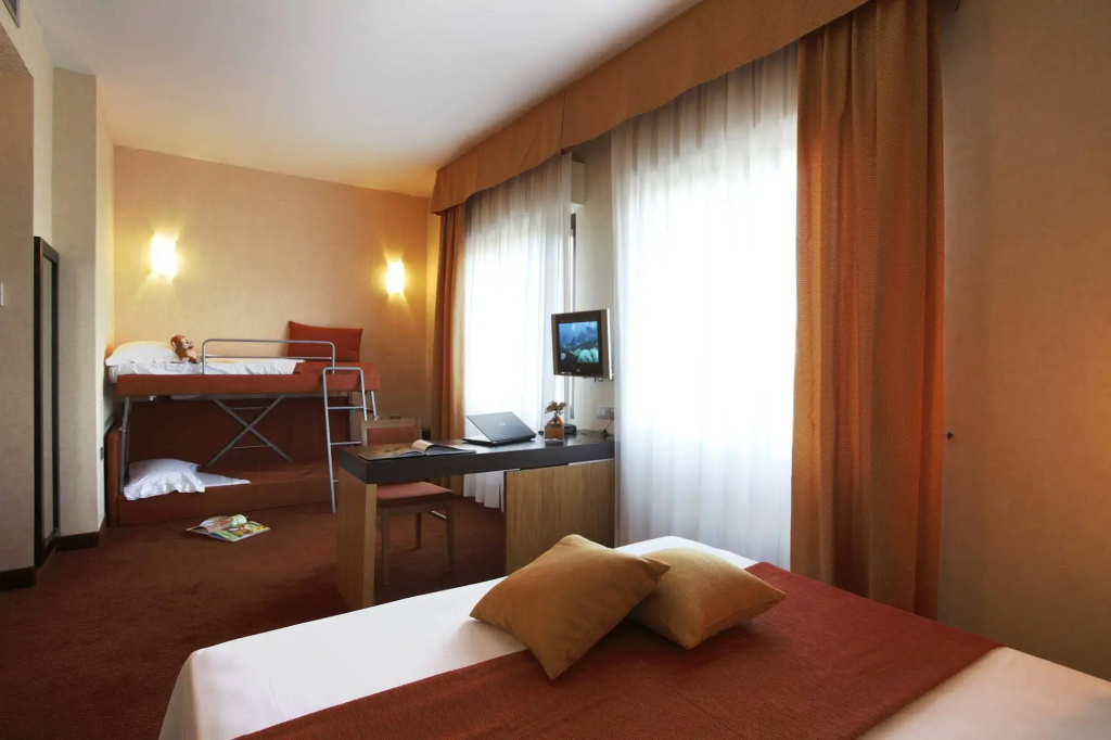 Hotel photo 14