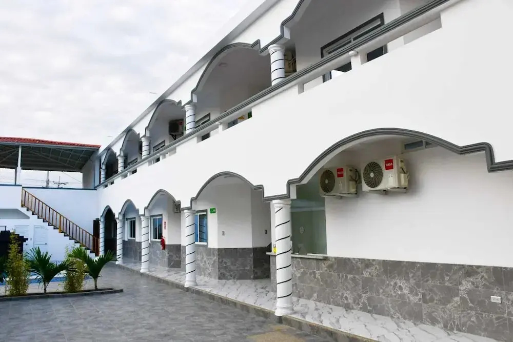 Hotel photo 11