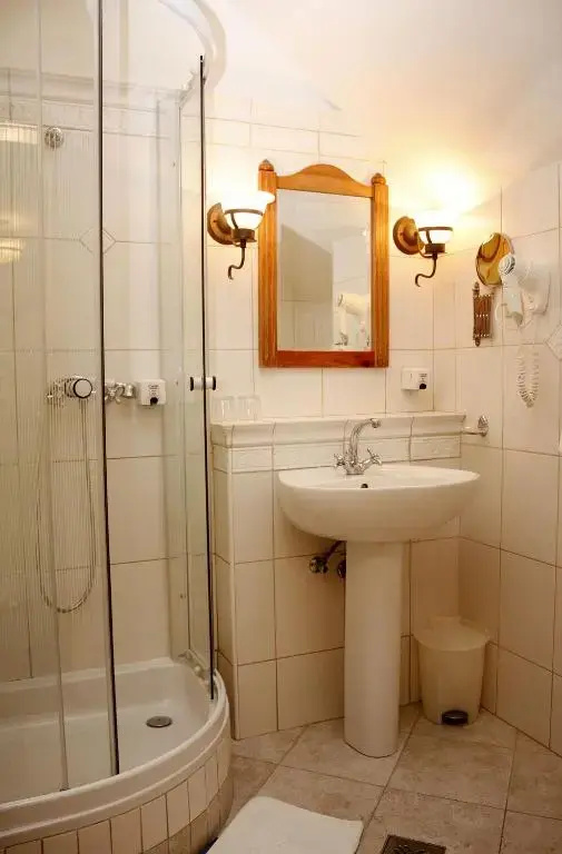 Lv Vay Villa Hotel - Chambres