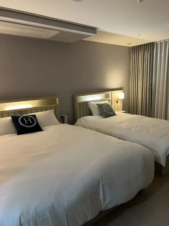Deluxe Double room with balcony (twin beds)