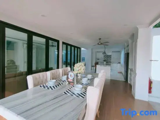 Вилла Luxury с 3 комнатами в Exquisite Pool Villa A