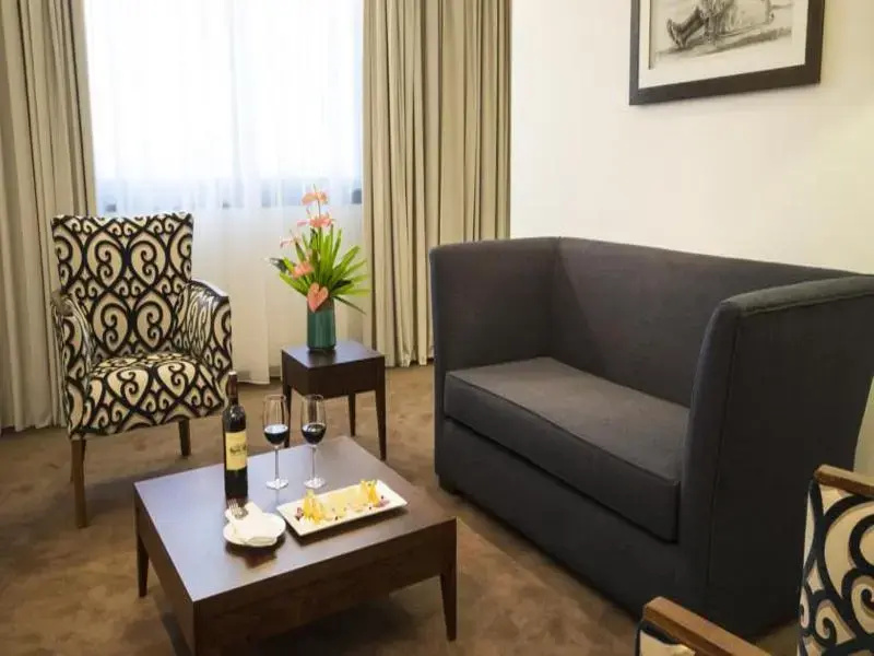 Fiesta Residences Boutique Hotel and Serviced Apartments - Chambres