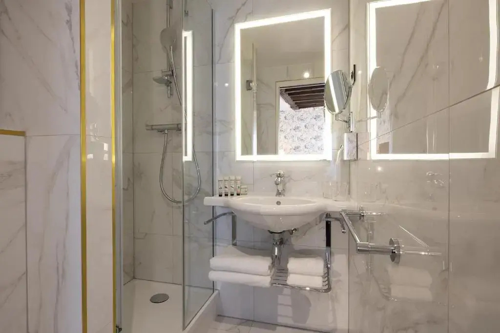 Luxury room