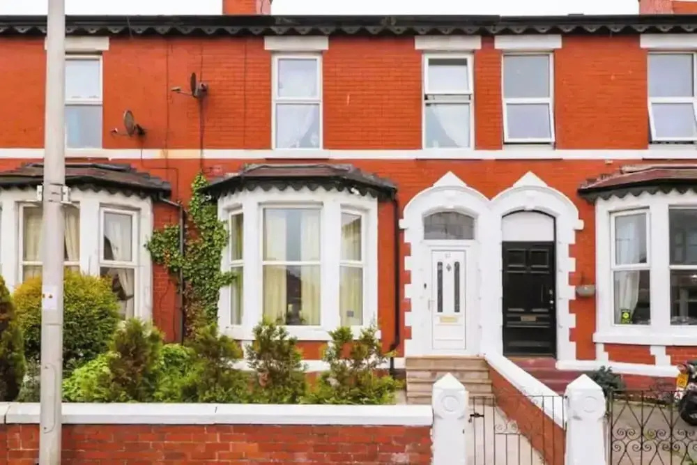 Cozy Coastal Retreat in Blackpool