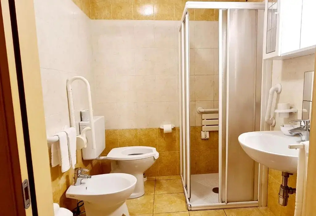 Economy room