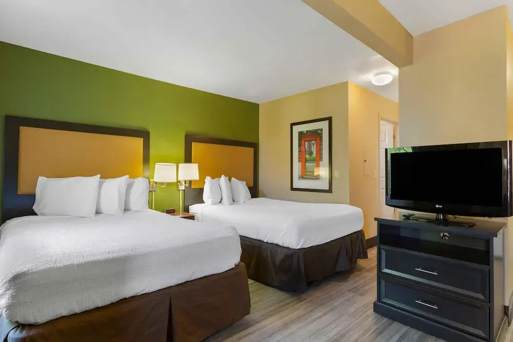 Extended Stay America Select Suites Phoenix Airport E Oak St - Tap to explore photos