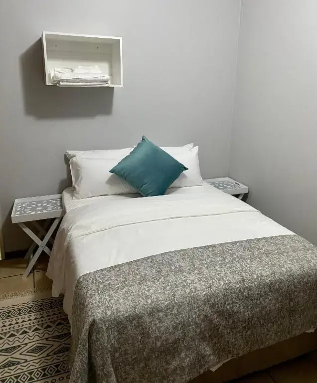 Deluxe Double room (full double bed)