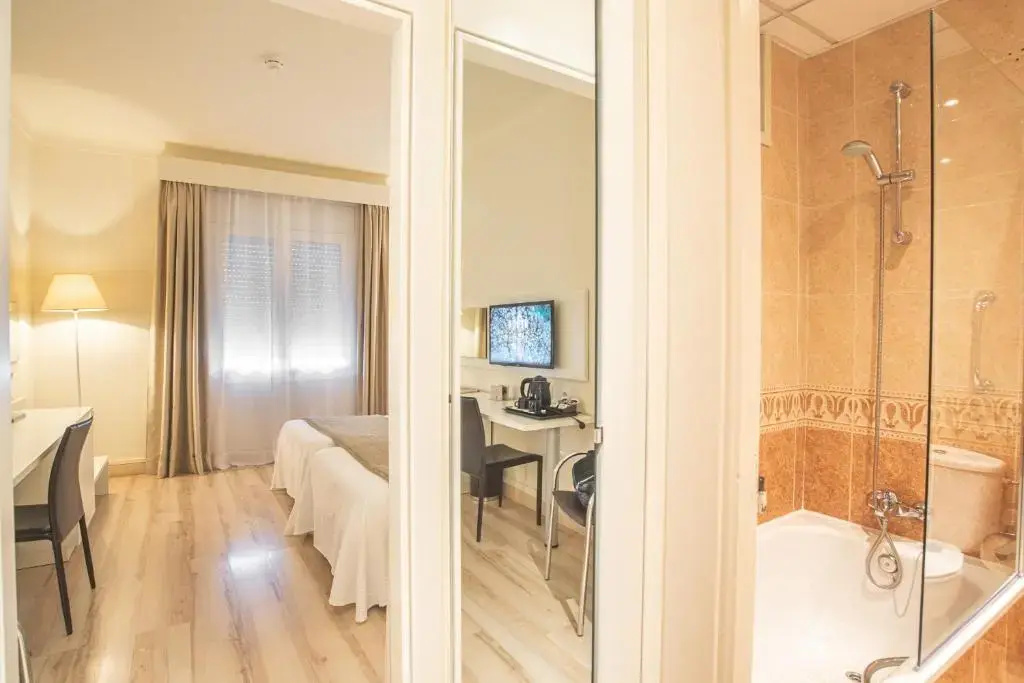 Hotel Pirineo Figueres by Pierre and Vacances - Chambres