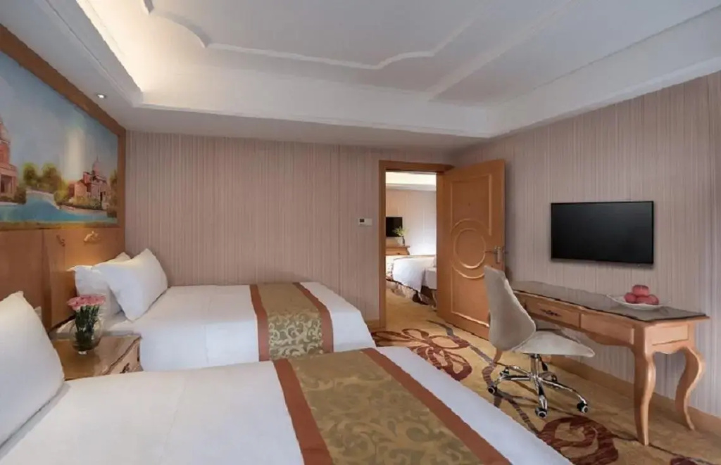 Deluxe Family room